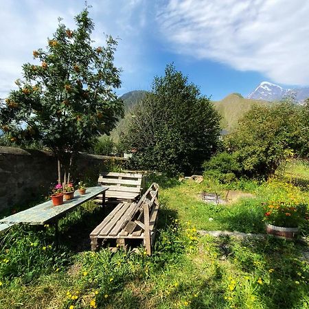 Dato Khetaguri Apartment Kazbegi Eksteriør bilde