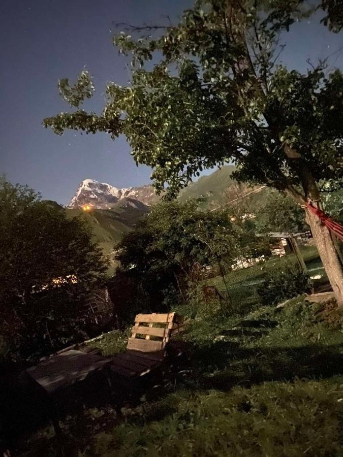 Dato Khetaguri Apartment Kazbegi Eksteriør bilde