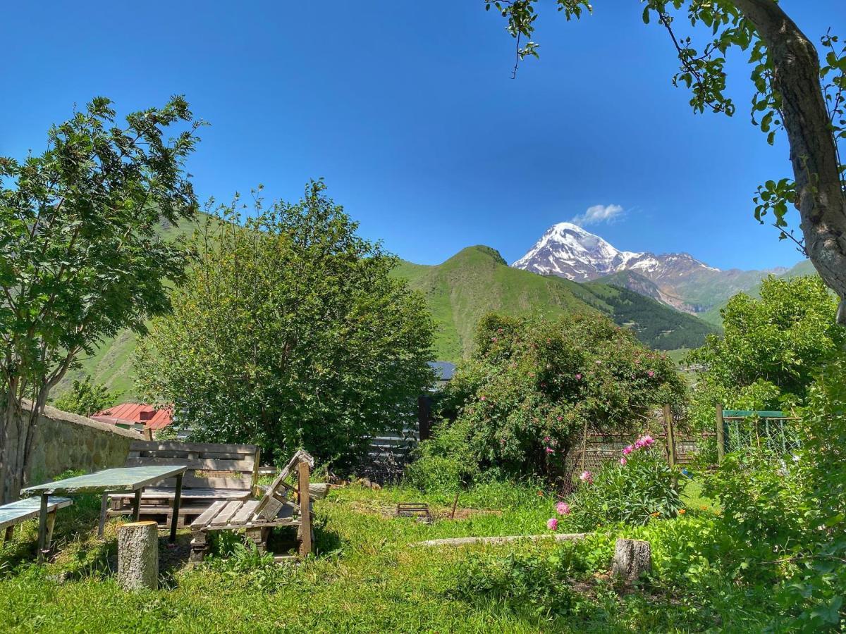 Dato Khetaguri Apartment Kazbegi Eksteriør bilde