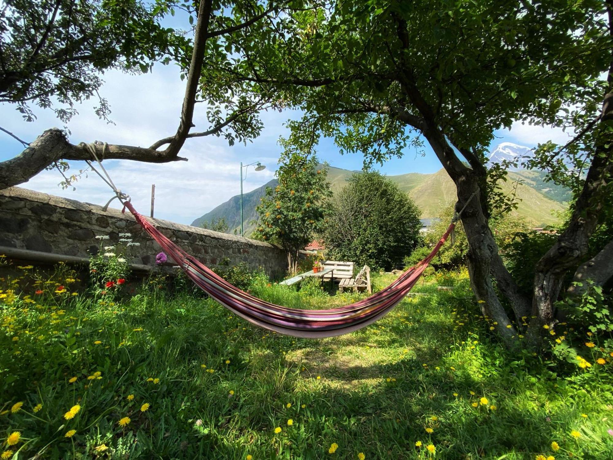 Dato Khetaguri Apartment Kazbegi Eksteriør bilde